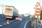 13 camions i una furgoneta punxen la roda a l'AP-7 a Montmeló en sentit sud