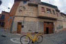 Familiars de Jordi Cuixart li dediquen un mural a la casa familiar de Santa Perpètua de Mogoda