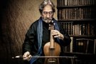 El músic i director Jordi Savall signa un conveni amb Sant Cugat per dinamitzar la música clàssica a la ciutat