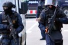 El Grup Especial d'Intervenció dels Mossos fa baixar el pres enfilat unes cinc hores a Quatre Camins