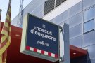 Tanquen la Comissaria dels Mossos a Montcada i Reixac per un possible cas de Sarna