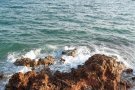 L’Ebre aboca anualment 2.200 milions de microplàstics al Mediterrani, segons un estudi de la UAB