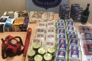 Detinguts a Sant Cugat tres homes que havien robat en un supermercat i un cotxe a la localitat de Cubelles