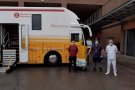 Els bibliobusos de la Diputació de Barcelona porten llibres a persones en situació vulnerable