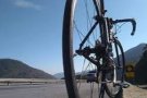 Un jove ciclista mor en caure a una riera a Aiguafreda