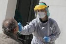 El personal sanitari torna a concentrar-se per exigir un model totalment públic 