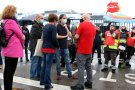 Empleats de Lidl bloquegen el centre logístic de Montcada per exigir que es compleixin les mesures de prevenció