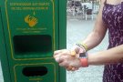Instal·lació de dispensadors de gel hidroalcohòlic a la via pública i informadors a Sabadell