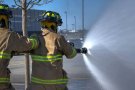 Els Bombers donen per controlat l'incendi en una fàbrica d'ampolles de Castellar del Vallès