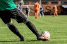 Els equips de futbol del Vallès celebren la possible tornada als camps