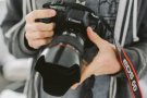 AMPLIACIÓ: Jutgen la fotoperiodista Mireia Comas per una pressumpte agressió a un agent dels Mossos d'Esquadra