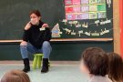 L'Ajuntament de Sant Cugat reparteix més de 200 mascaretes transparents entre el professorat dels centres educatius