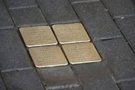 El Memorial Democràtic instal·la quatre llambordes Stolpersteine a Ripollet