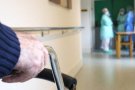 La residència La Vall, a Santa Eulàlia de Ronçana, posa la segona dosi de la vacuna