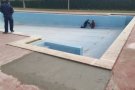 S'inicia la reparació de la piscina descoberta de la Zona Esportiva Municipal de Corró d'Avall