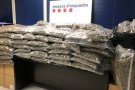 Detingut un home de Lliçà d'Amunt per tenir més de 150 quilos de marihuana a casa preparada per a la distribució