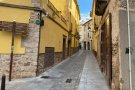 Caldes de Montbui instal·la càmeres al centre històric per garantir l'ús adequat de les vies