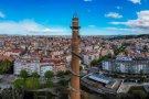 AMPLIACIÓ: Terrassa dobla l'àrea de vianants el centre i limita l'accés amb vehicle privat a veïns i persones autoritzades