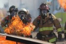 Després de 24 hores d'iniciar-se l'incendi a Terrassa ha quedat extingit