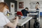 Els centres escolars i les famílies no hauran de comunicar si el motiu de l’absència a classe de l’alumnat és degut a la covid.