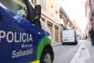 Dos policies municipals de Sabadell ferits en ser atacats quan identificaven dues persones al barri de Ca n'Oriac