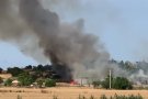 Un foc a Granollers crema dues hectàrees de camps de blat i matolls secs