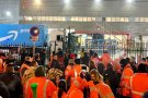 Els treballadors d'Amazon bloquegen els accessos a la planta de Martorelles el primer dia de la jornada de vaga