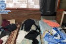 La Policia Nacional allibera una vintena de víctimes d'explotació laboral que vivien i treballaven en locals al Vallès Oriental