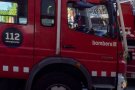 Cremen una trentena de contenidors al pati exterior de l'Ajuntament de Mollet del Vallès