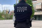 Tres joves detinguts per intentar robar a l'interior d'un vehicle a Mollet