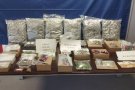 Detenen un home a Terrassa per transportar més de 10 quilos de marihuana i 650 grams d'haixix a l'interior del cotxe
