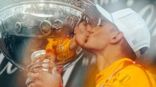 Àlex Palou continua fent història i es proclama tri campió de la IndyCar Series 2024