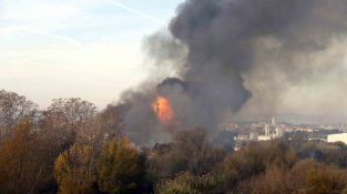 Fiscalia sol·licita presó per a tres directius de Ditecsa per l'impacte ecològic al Besòs arran de l'incendi de la planta de Montornès