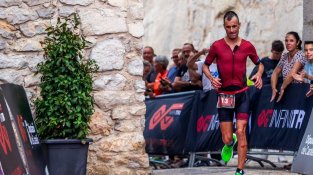 Rafael Espinar triomfa a l'Infinitri226 amb una destacada 9a posició a la classificació general