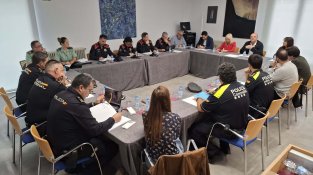 El top manta amenaça la continuïtat del mercat dels diumenges a Canovelles i el consistori es planteja mesures dràstiques