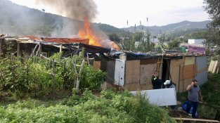 Montcada i Reixac desallotja i derrueix les barraques del Torrent de la Vallençana en una operació contra el barraquisme