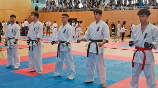 El Club Karate Martorelles brilla al Campionat de Catalunya amb cinc medalles