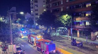 Un incendi afecta un local ocupat i provoca fum a un edifici de vuit plantes a Granollers