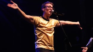 Gertrudis s’acomiada amb un concert ple d’emocions a Razzmatazz