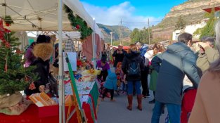 Riells del Fai celebra la Fira de Santa Llúcia amb una àmplia oferta nadalenca