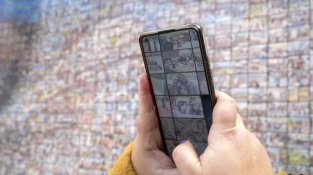 Granollers inaugura el mural fotomosaic “Granollers: gran ull” a Roca Umbert, una peça elaborada amb ceràmica i fotografies de la ciutadania