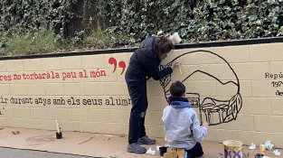 L’Institut Escola Pallerola celebra el 50è aniversari amb un mural en homenatge a Josep Pallerola
