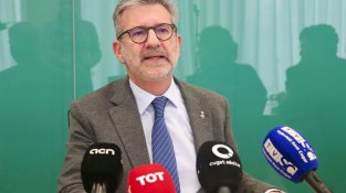 Alcalde de Sant Cugat en una Roda de Premsa