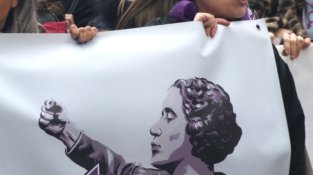 “Els homes no neixen masclistes, se’ls educa per ser-ho. I moltes dones, pel fet de ser dones, no són feministes”