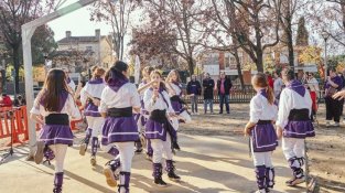Ball de bastons de la colla de Barberà