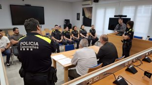 Canovelles incorpora deu nous agents a la Policia Local i activa una nova convocatòria per cobrir set places més