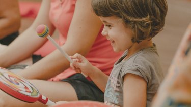 TOTSONA - Espai Créixer Cantant