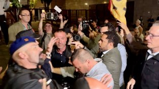 Protestes contra Vox a Sabadell