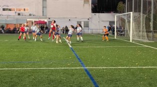 La PBB Roca firma una remuntada èpica en els últims deu minuts de partit i s’endú un derbi memorable contra el CE Llerona 