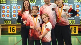 El Club Arquers Terrassa es proclama un dels grans protagonistes del Campionat de Catalunya en Sala amb nou medalles